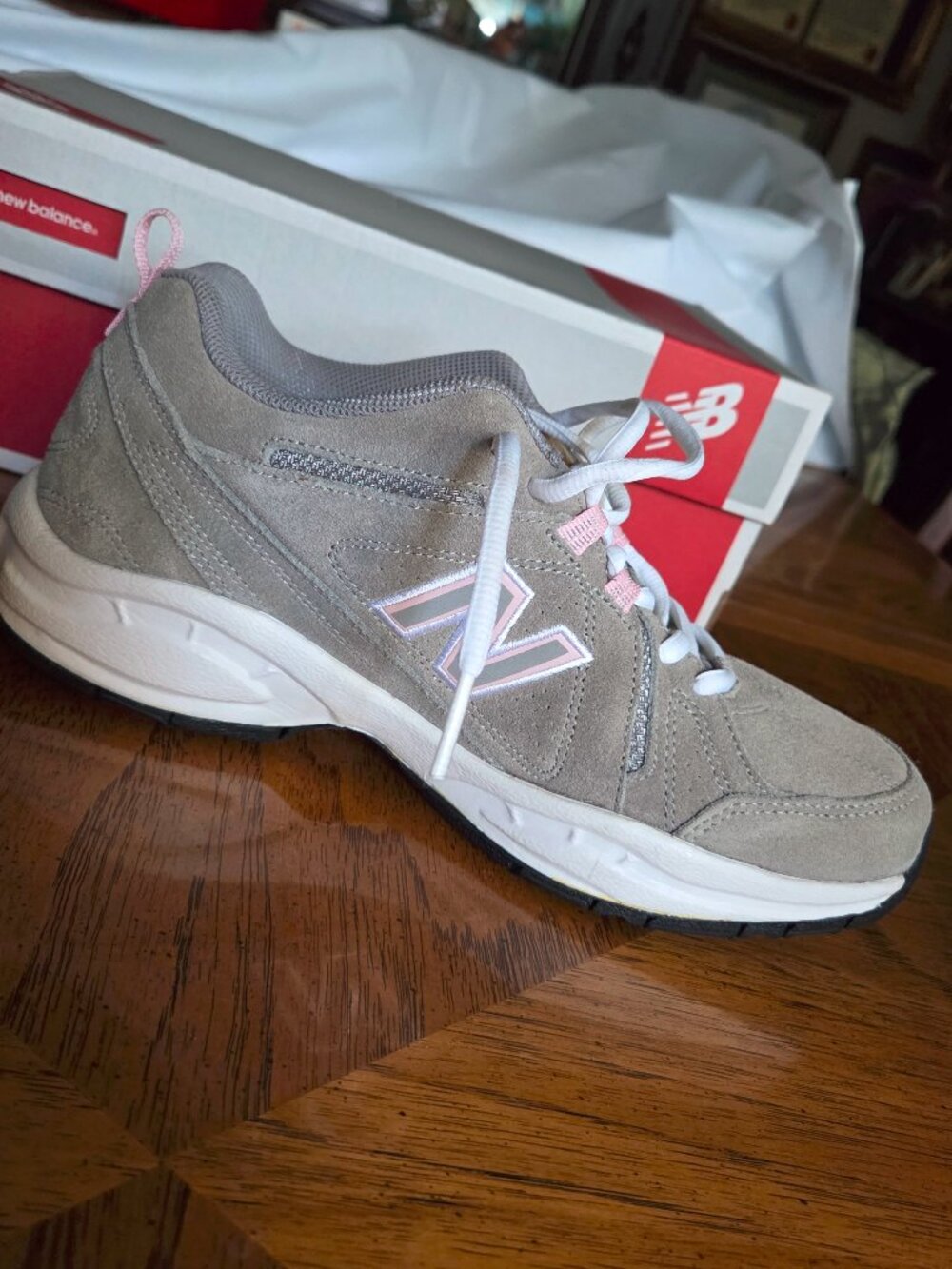 New Balance Woman's Model 608 Pink and Grey size 9.5 - Picture 4 of 9